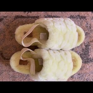 Slightly used limited edition yellow uggs